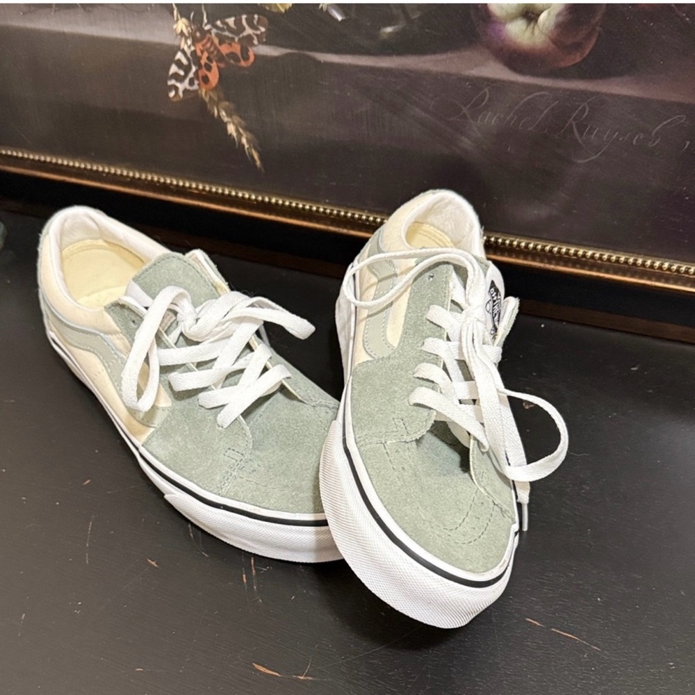 Vans - NWOT - W10 Seafoam & Cream